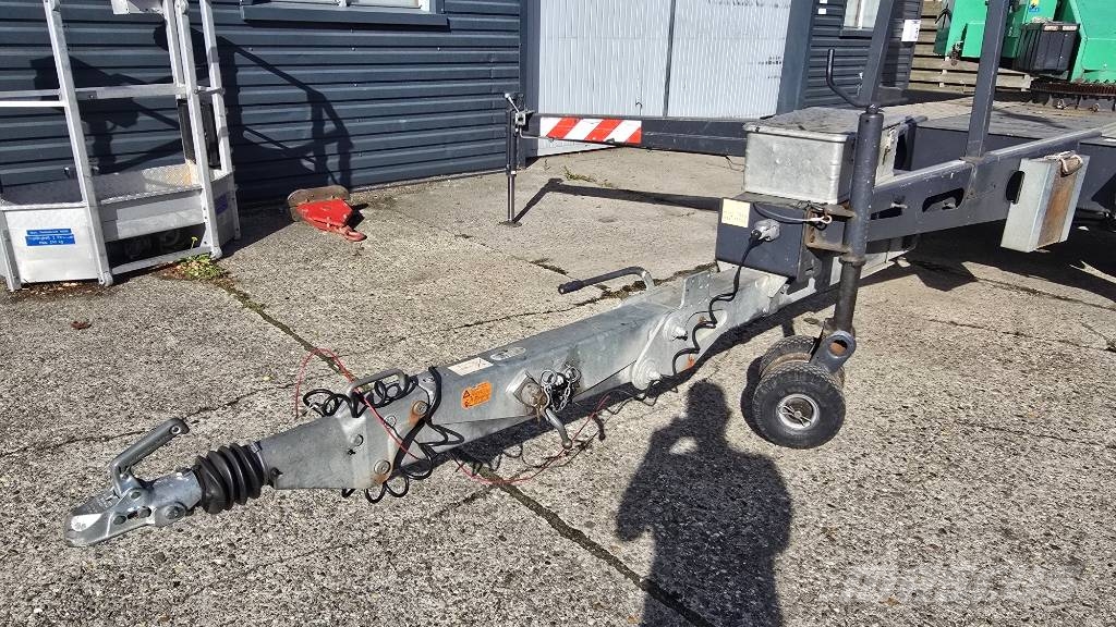 Böcker AHK 31/1500 + werkbak Terepdaruk