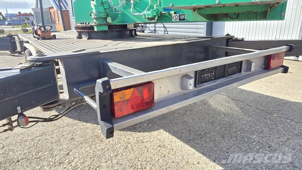 Böcker AHK 31/1500 + werkbak Terepdaruk
