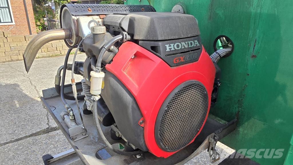 Böcker AHK 31/1500 + werkbak Terepdaruk