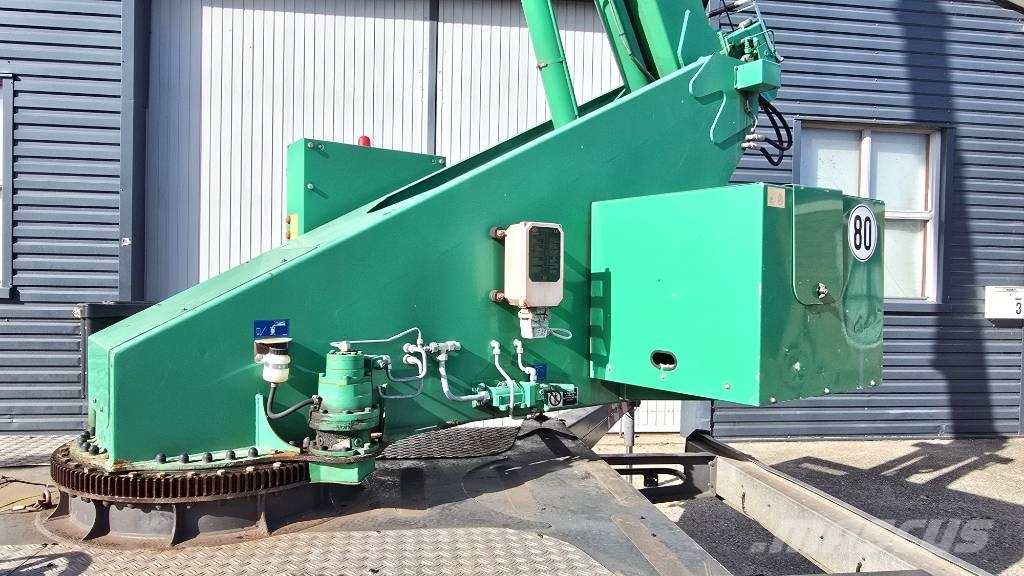 Böcker AHK 31/1500 + werkbak Terepdaruk