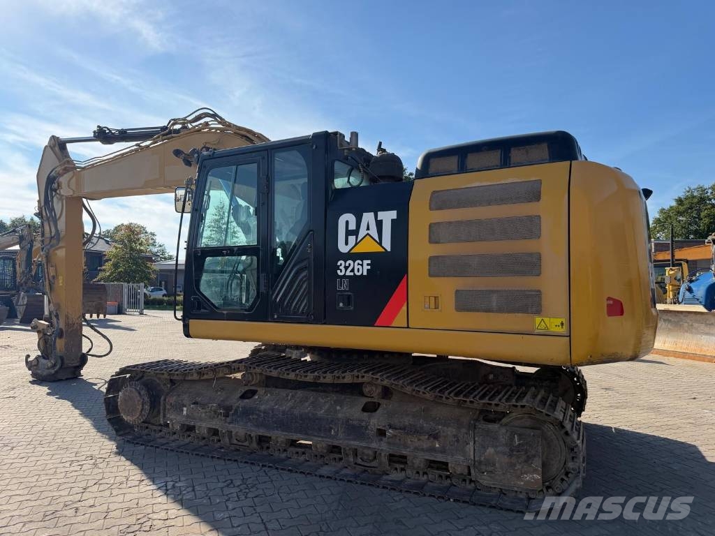 CAT 326 F L Bagri goseničarji