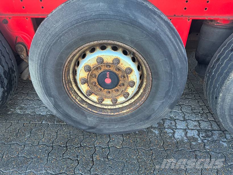 Kel-Berg 3 axle Curtainsider / Planenauflieger Curtainsider semi-trailers