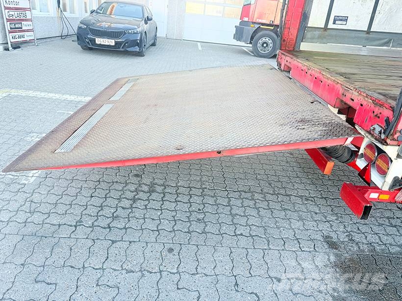 Kel-Berg 3 axle Curtainsider / Planenauflieger Curtainsider semi-trailers