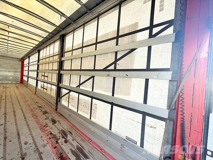 Kel-Berg 3 axle Curtainsider / Planenauflieger Curtainsider semi-trailers
