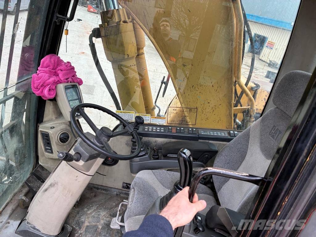 CAT M 318 C Εκσκαφείς με τροχούς - λάστιχα