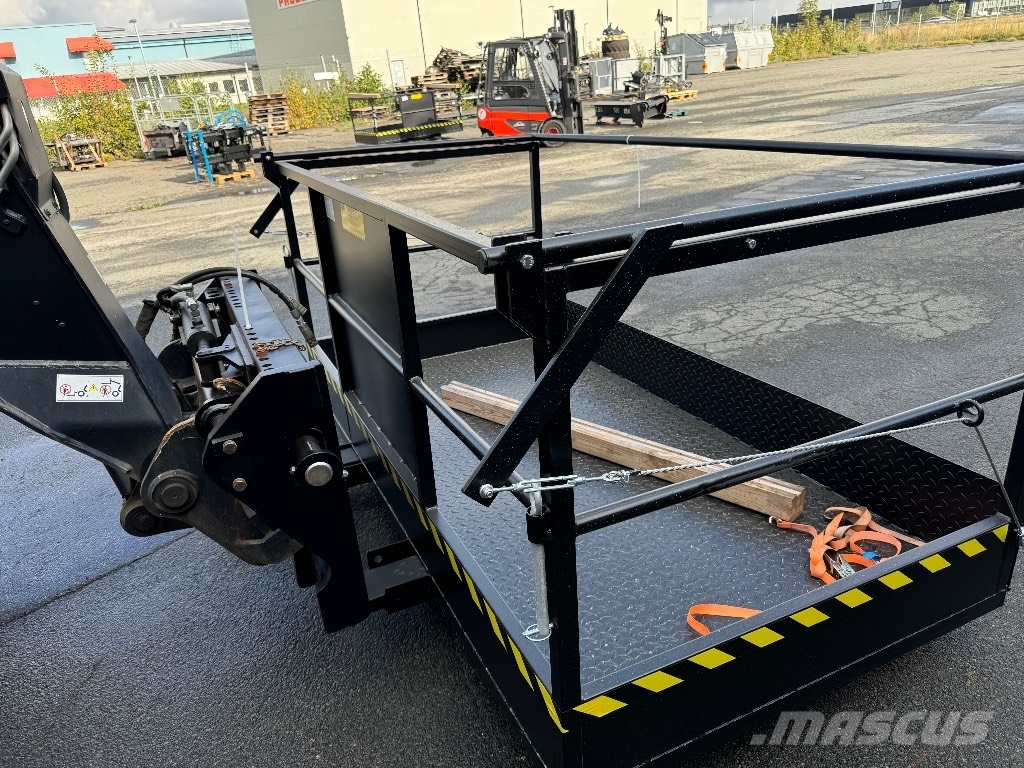 Manitou Materialkorg, teleskoplastare Telescopic handlers