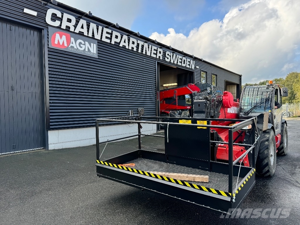 Manitou Materialkorg, teleskoplastare Telescopic handlers