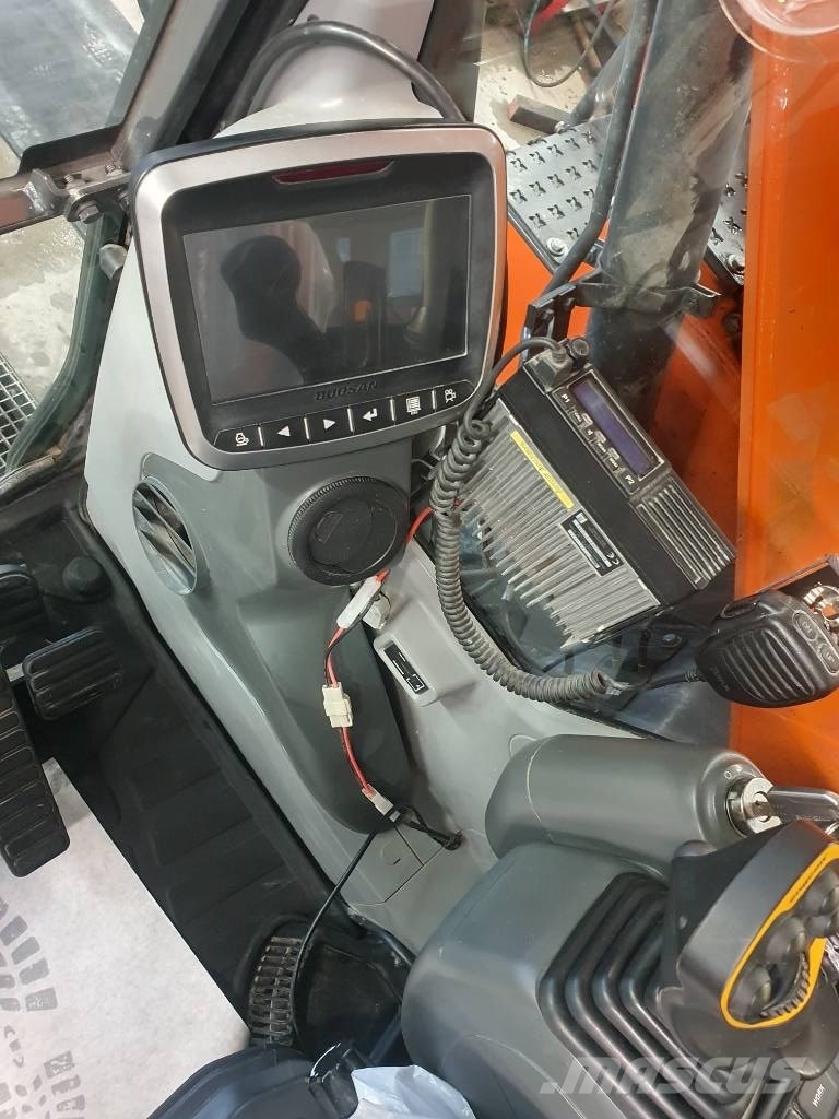 Doosan DX 140 LCR-5 , Begagnad SÄLJES Gravemaskiner på larvebånd