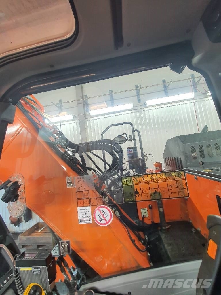 Doosan DX 140 LCR-5 , Begagnad SÄLJES Gravemaskiner på larvebånd