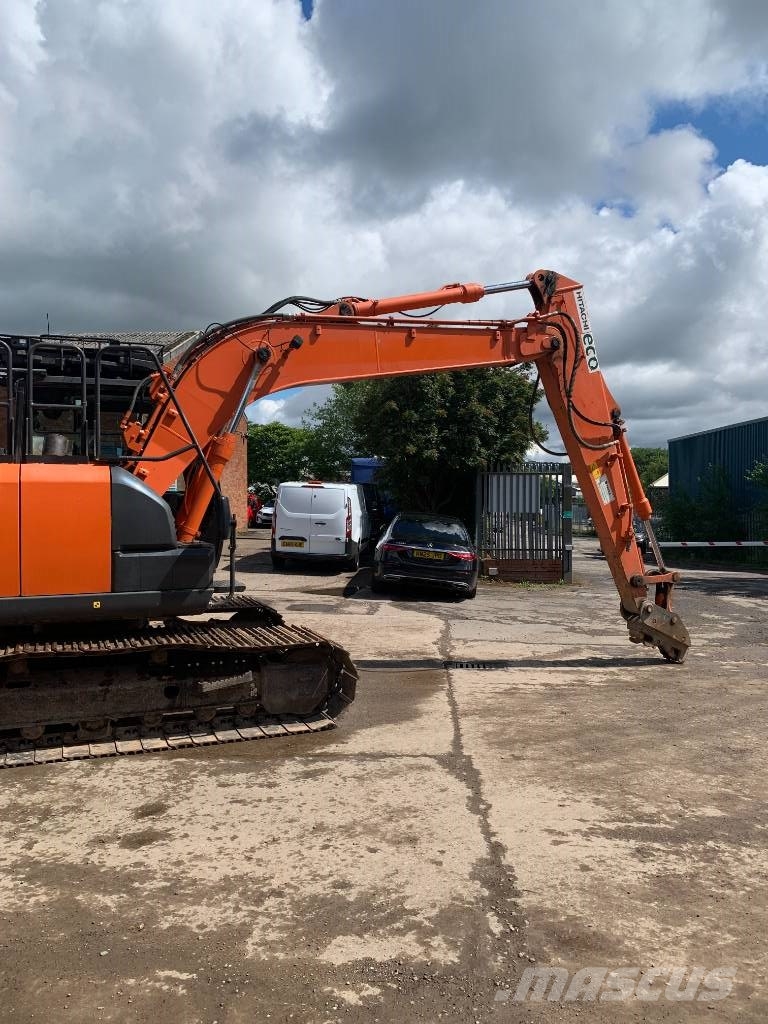 Hitachi ZX 130 LC N-6, 2018, Kingswinford, West Midlands, Reino