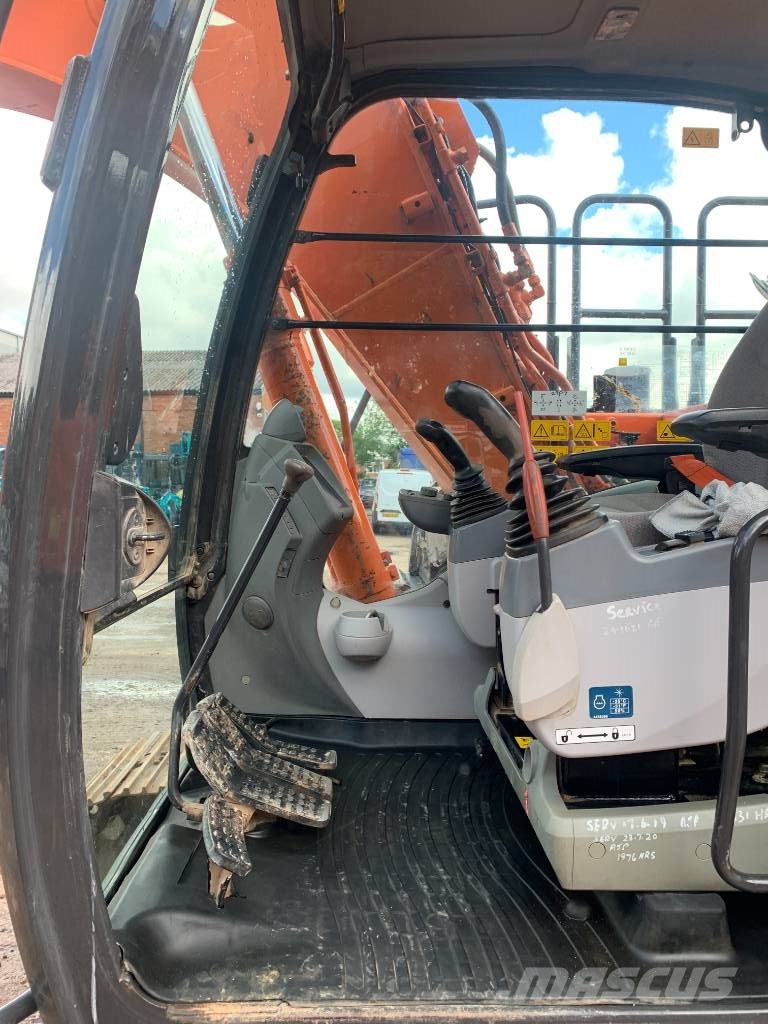 Hitachi ZX 130 LC N-6, 2018, Kingswinford, West Midlands, Reino