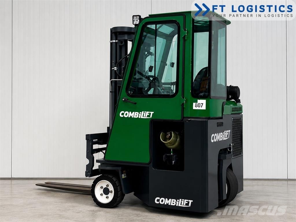 Combilift CB2500 | GAS | TRIPLEX 4900MM | FULL-CABIN | FREE- Šakiniai krautuvai su privažiavimu iš visų keturių pusių