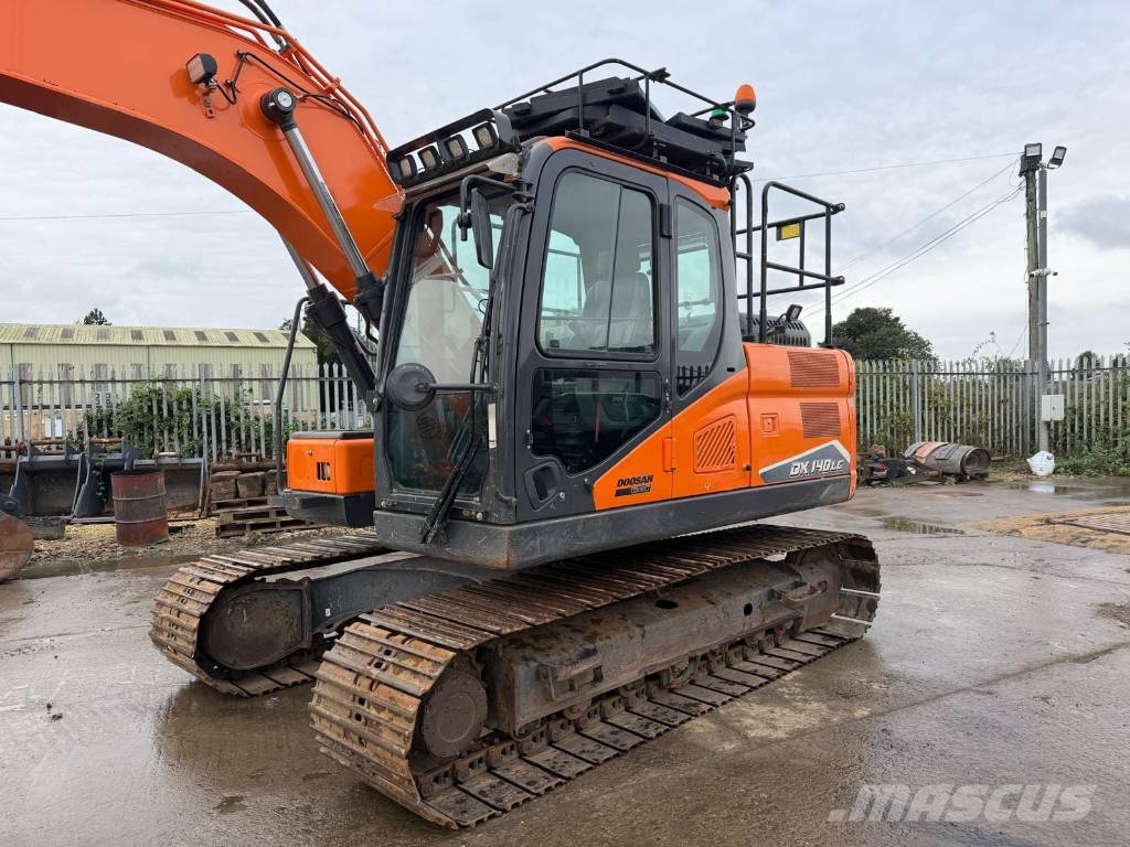 Doosan DX 140 LC Crawler excavators