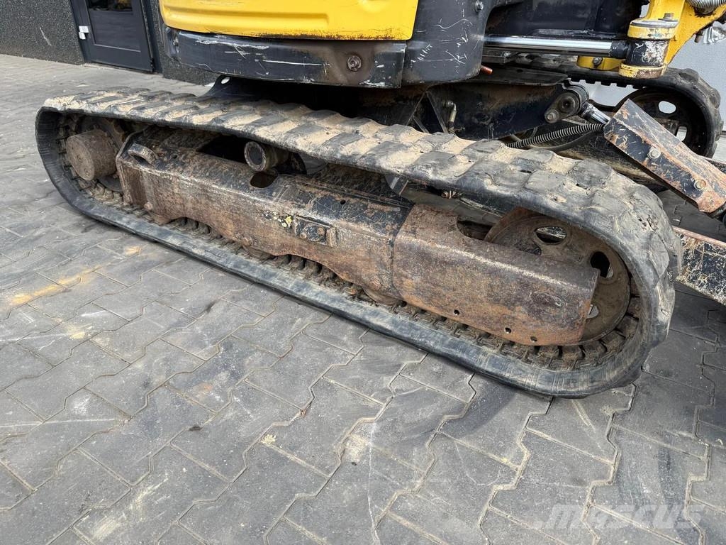 Yanmar Vio25-6 Мини екскаватори < 7 т