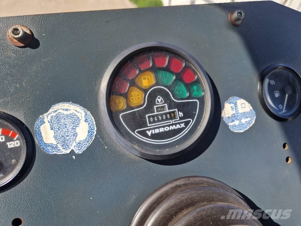 Vibromax W 1105 D * 2000r. * soil roller * Valjci sa jednim bubnjem