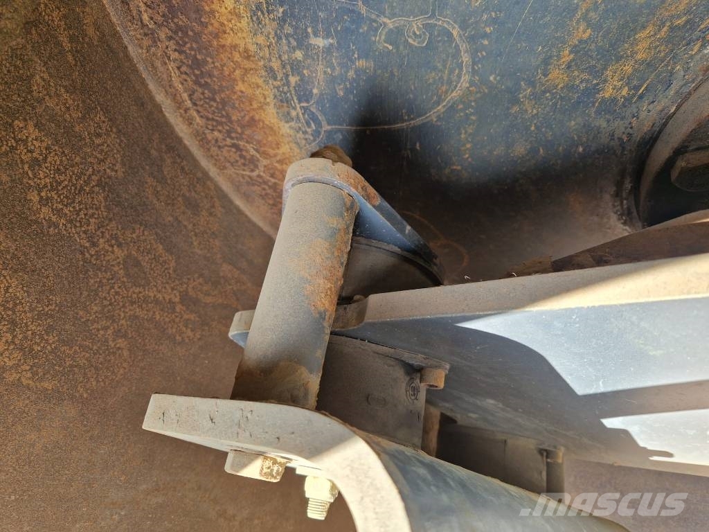 Vibromax W 1105 D * 2000r. * soil roller * Valjci sa jednim bubnjem
