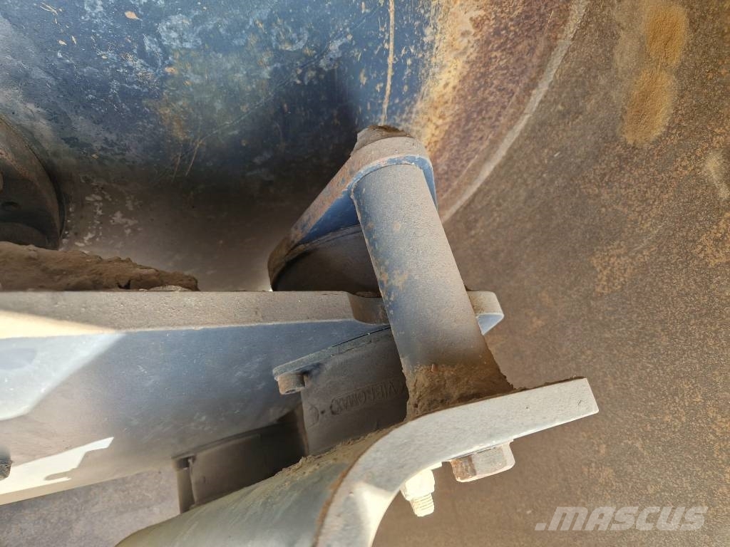 Vibromax W 1105 D * 2000r. * soil roller * Valjci sa jednim bubnjem
