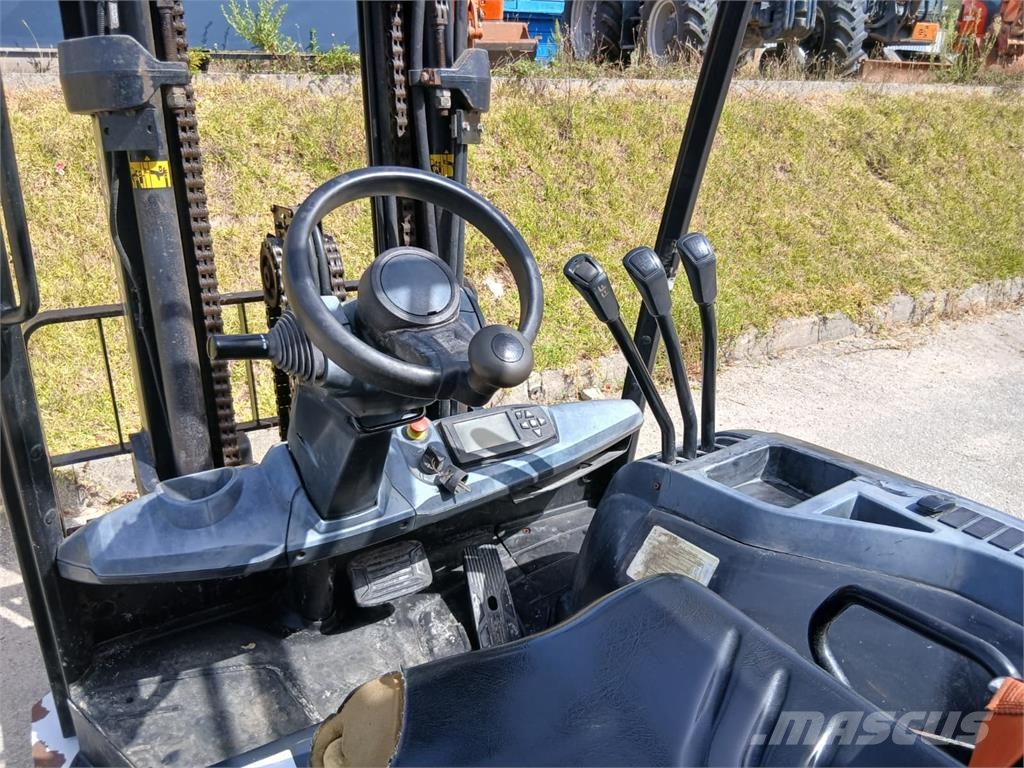 UniCarriers MX35L Sähkötrukit