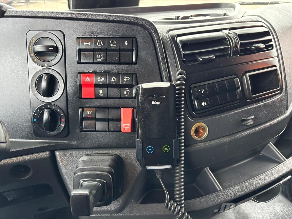 Mercedes-Benz 1523 4x2 LOW MILEAGE ! Грузовики-платформы/боковая разгрузка
