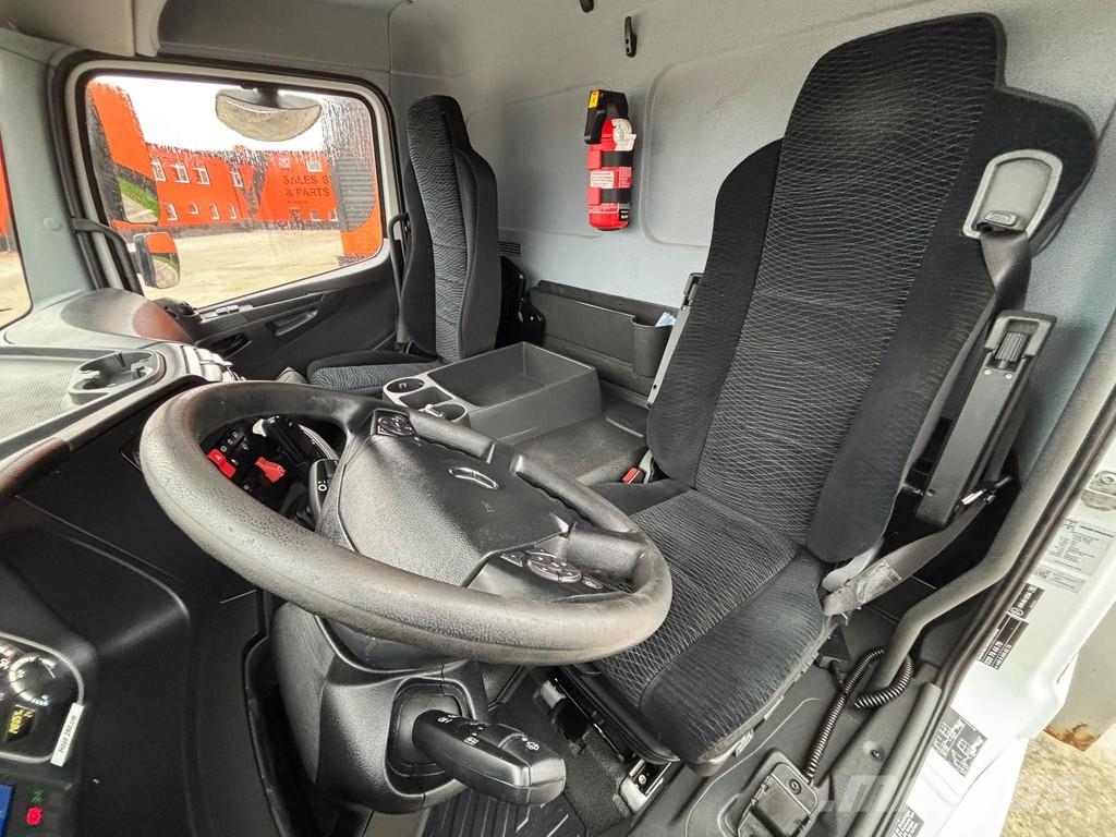 Mercedes-Benz 1523 4x2 LOW MILEAGE ! Грузовики-платформы/боковая разгрузка
