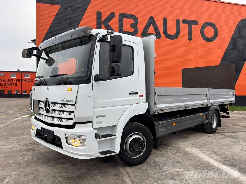 Mercedes-Benz 1523 4x2 LOW MILEAGE ! Грузовики-платформы/боковая разгрузка