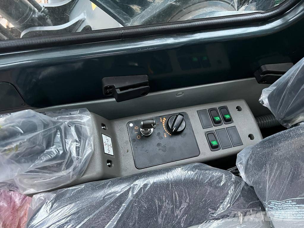 Hyundai R 210 L (New / Non-CE) Gravemaskiner på larvebånd