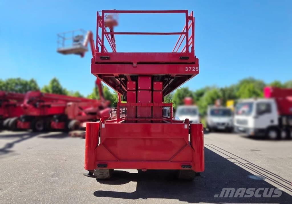 Holland Lift Combistar M-250HYL25 4WD/P/N Škaraste platforme