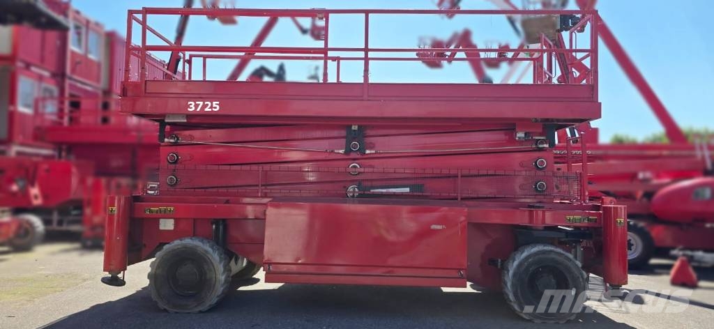 Holland Lift Combistar M-250HYL25 4WD/P/N Škaraste platforme