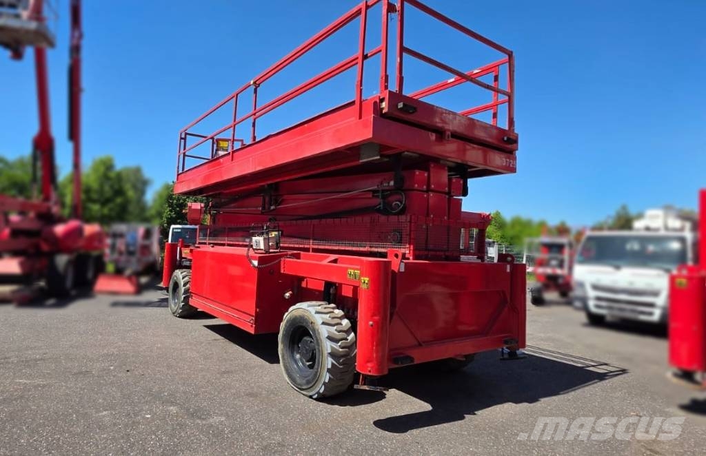 Holland Lift Combistar M-250HYL25 4WD/P/N Škaraste platforme