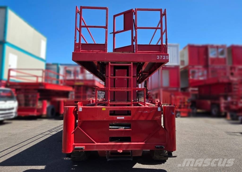 Holland Lift Combistar M-250HYL25 4WD/P/N Škaraste platforme