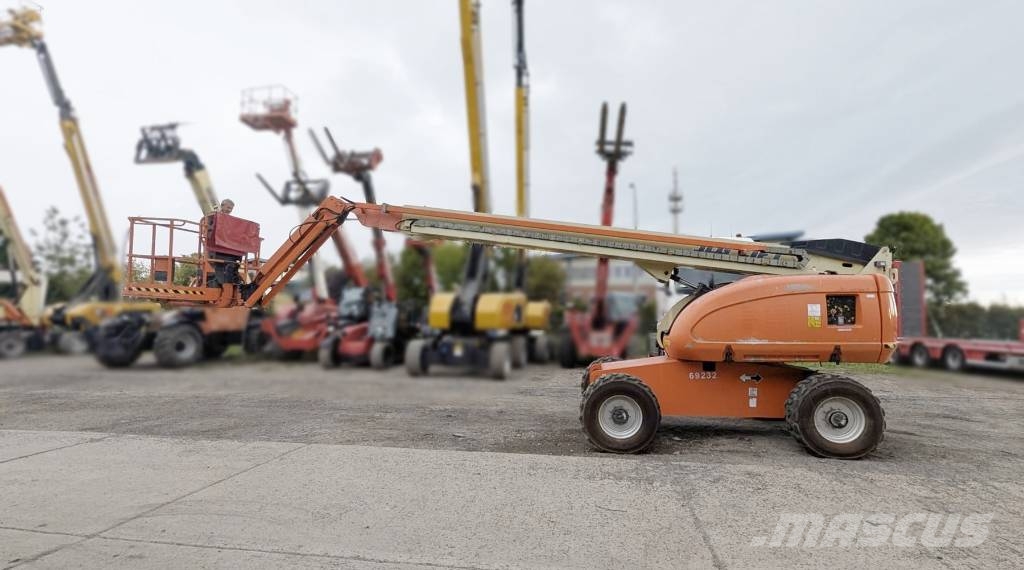 JLG 660 SJ Teleskooppipuominostimet