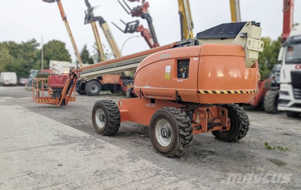 JLG 660 SJ Teleskooppipuominostimet
