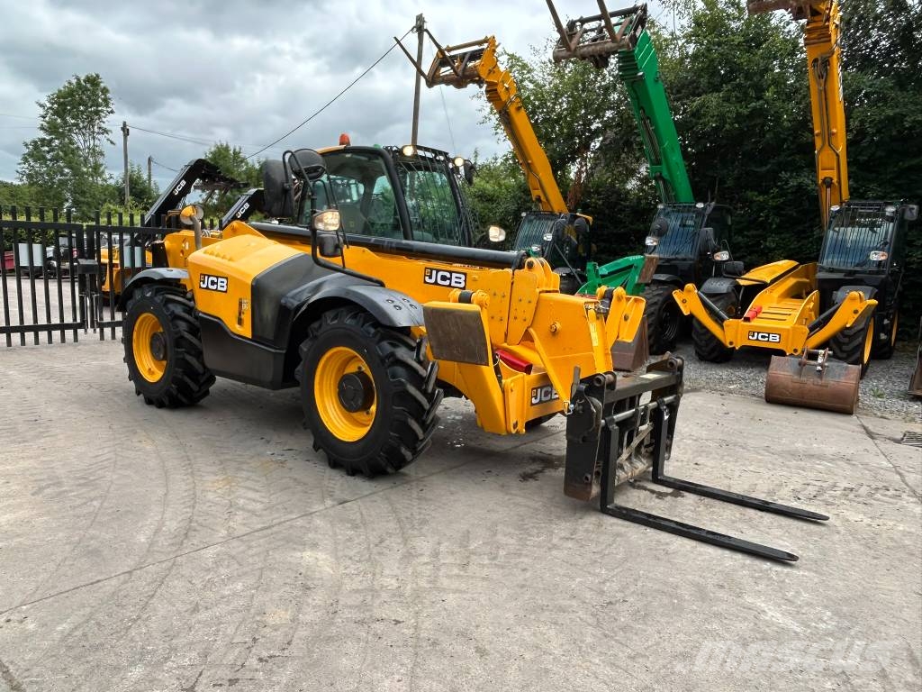 JCB 535-125 Hiviz Telescopic handlers