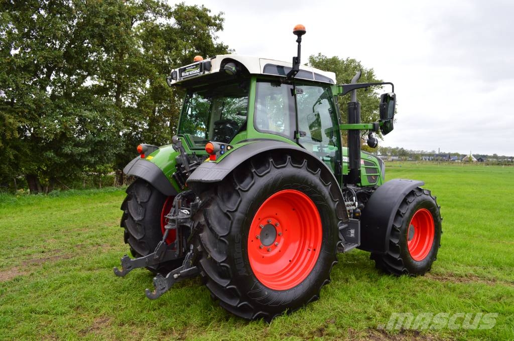 Fendt 211S Vario 트랙터
