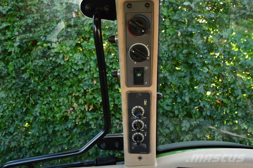Fendt 211S Vario 트랙터