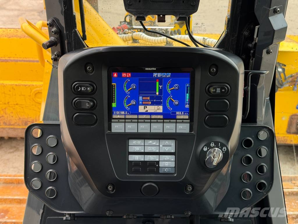 Komatsu D51PX-24 بلدوزرات مجنزرة