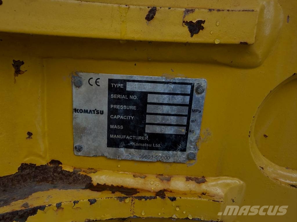 Komatsu D51PX-24 بلدوزرات مجنزرة