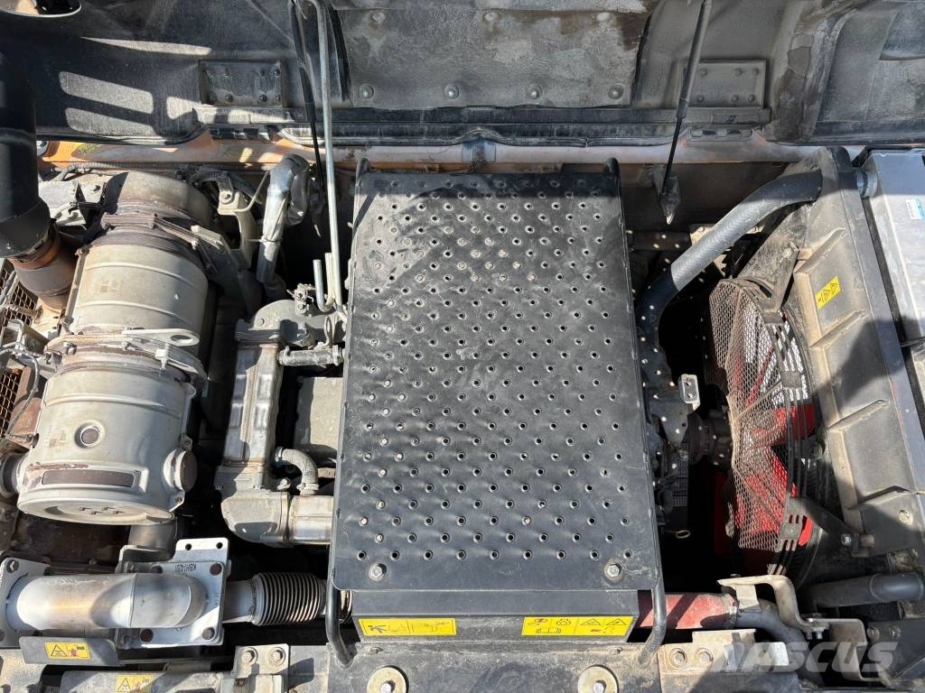 CASE CX 300 D Excavadoras sobre orugas