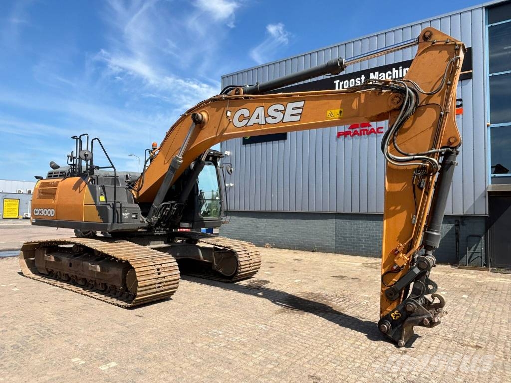 CASE CX 300 D Excavadoras sobre orugas