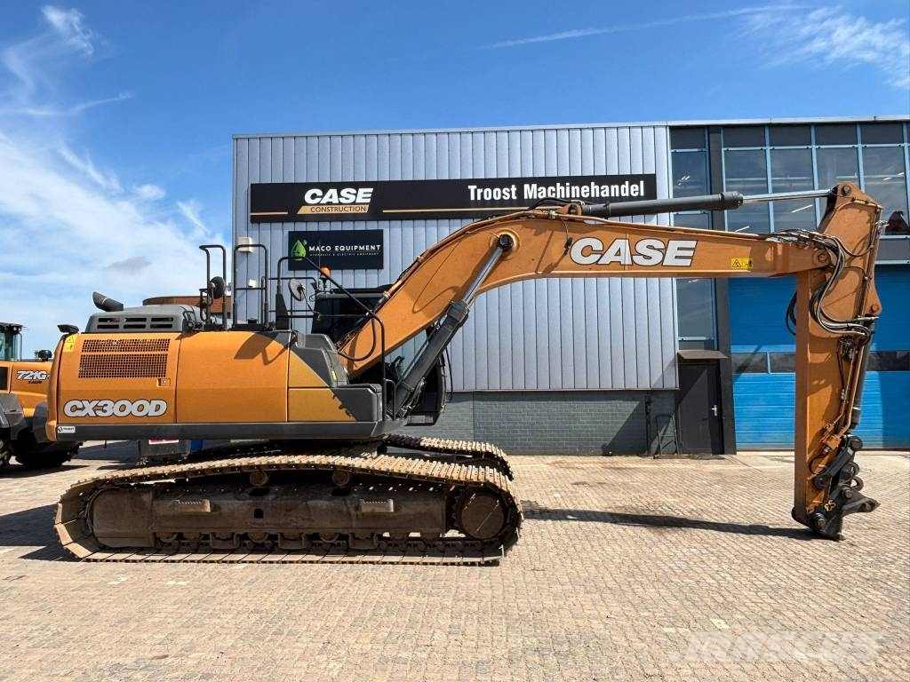 CASE CX 300 D Excavadoras sobre orugas