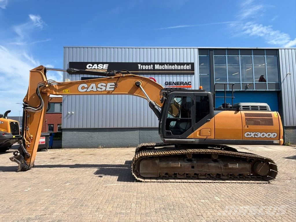 CASE CX 300 D Excavadoras sobre orugas