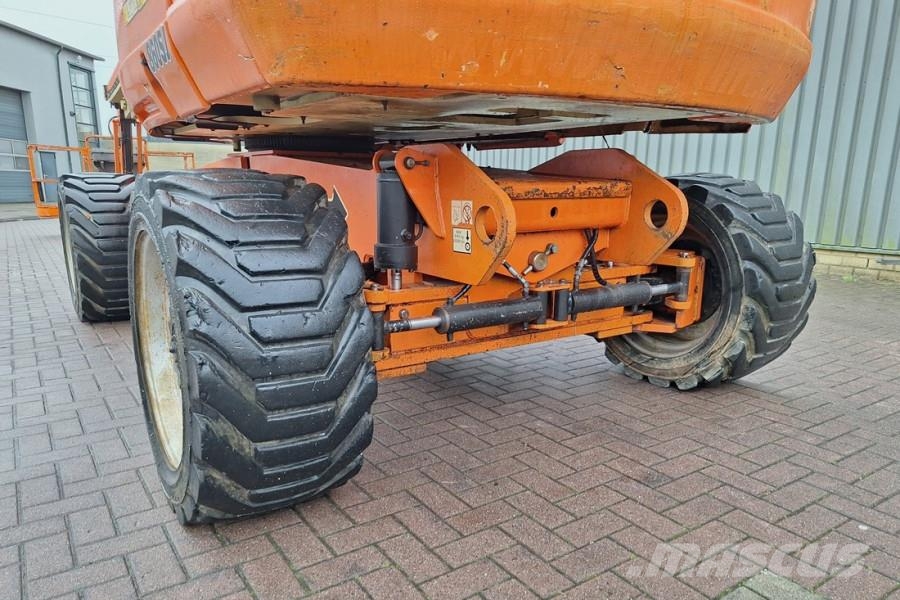 JLG 860SJ Diesel, 4x4 Drive, 28.2m Working Height, 22. Nacele cu brat telescopic