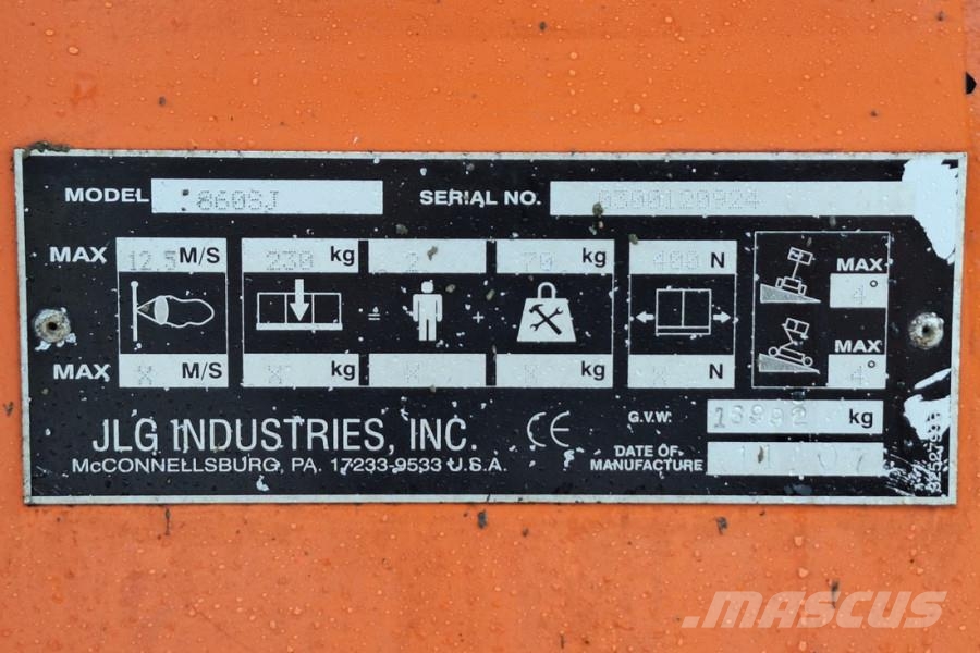 JLG 860SJ Diesel, 4x4 Drive, 28.2m Working Height, 22. Nacele cu brat telescopic