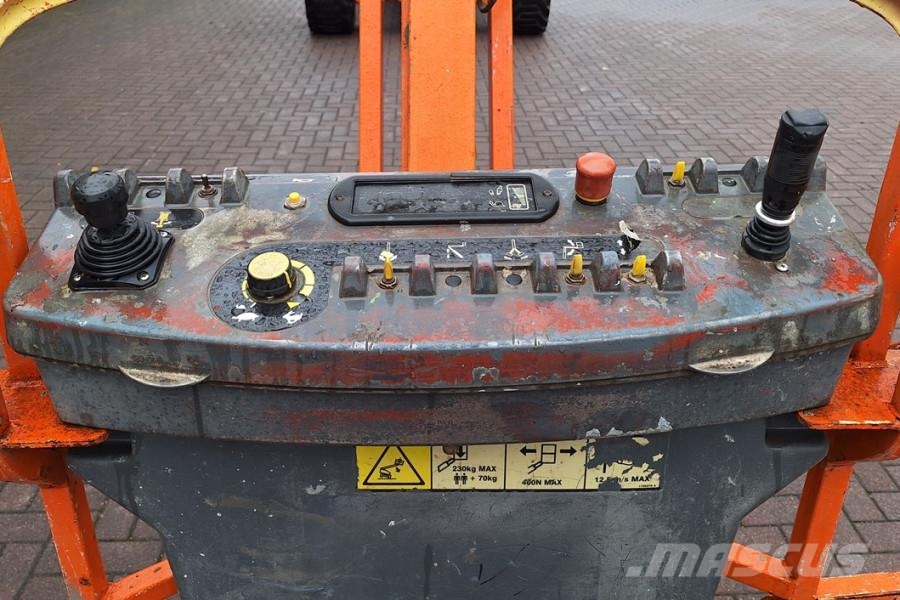 JLG 860SJ Diesel, 4x4 Drive, 28.2m Working Height, 22. Nacele cu brat telescopic