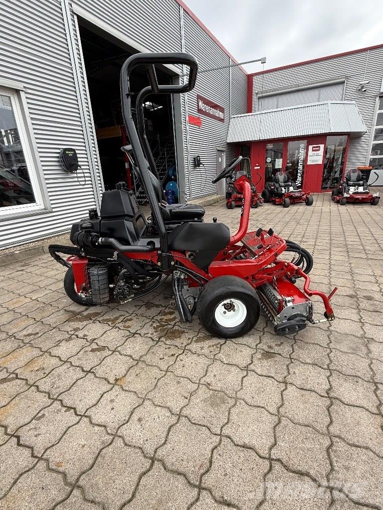 Toro GREENSMASTER 3250D Газонокосилки