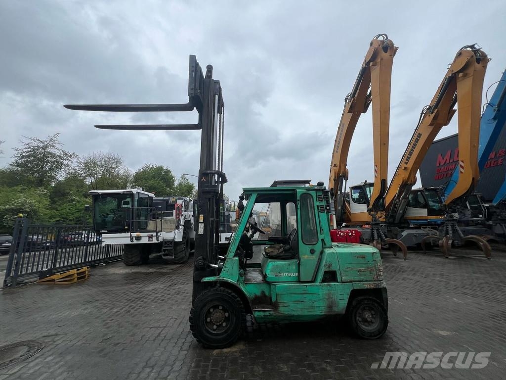 Mitsubishi FD 50 Diesel forklifts