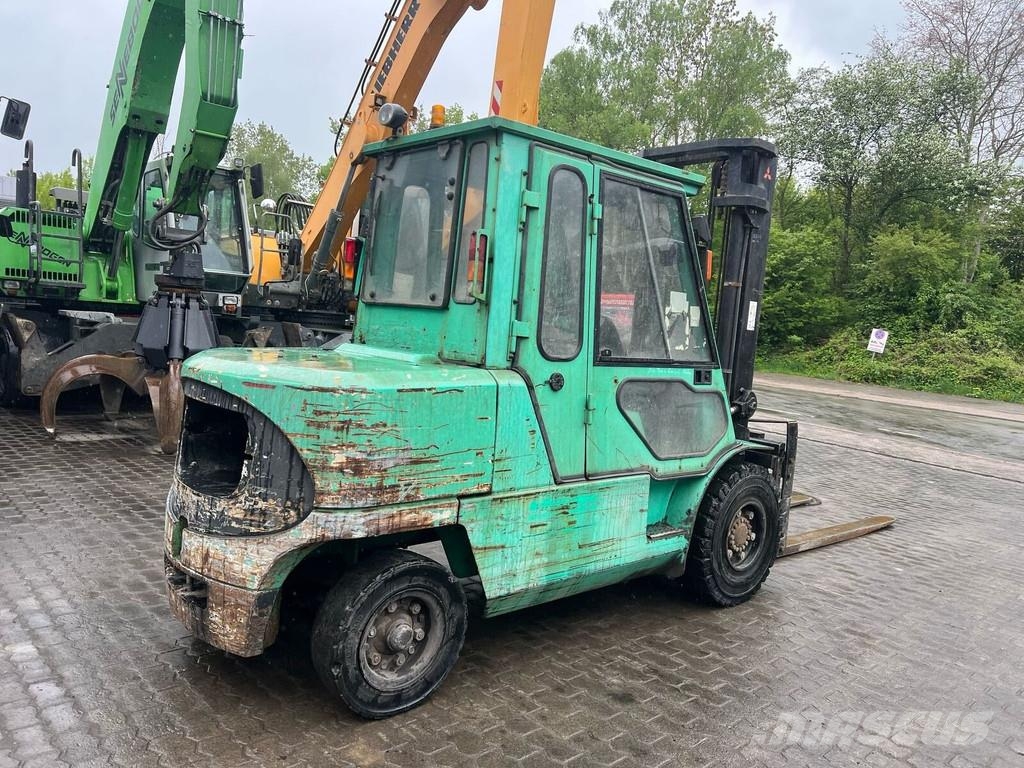Mitsubishi FD 50 Diesel forklifts