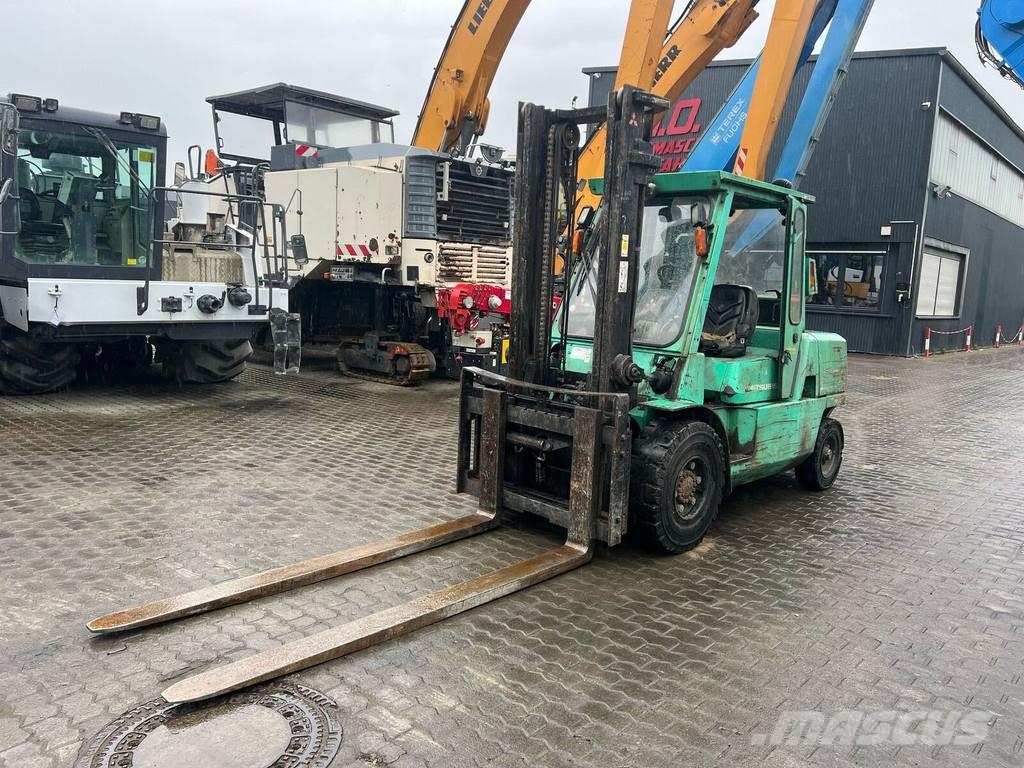 Mitsubishi FD 50 Diesel forklifts