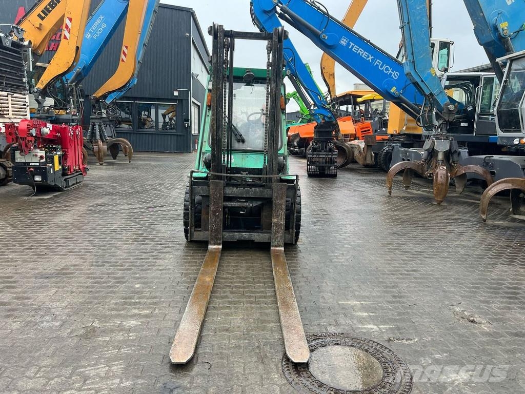 Mitsubishi FD 50 Diesel forklifts