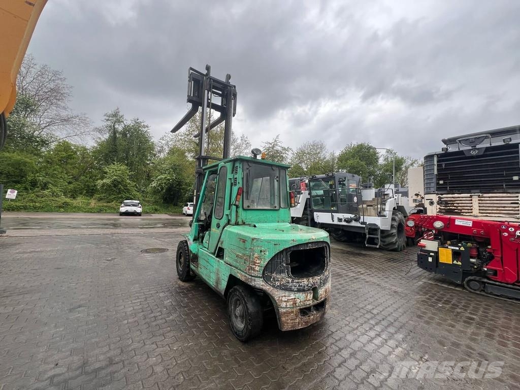 Mitsubishi FD 50 Diesel forklifts